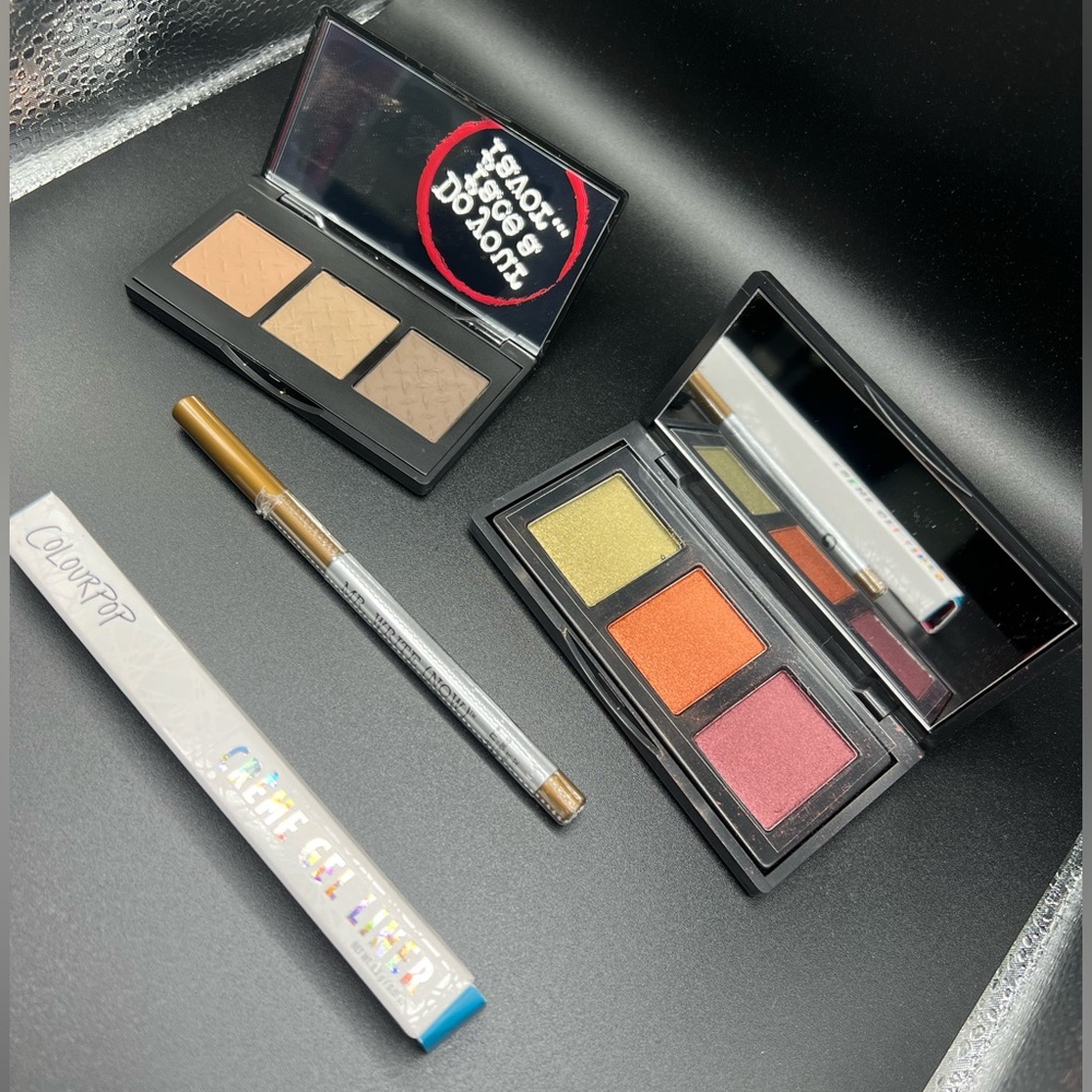 Makeup. Eye shadow/ gel liner / eye liner